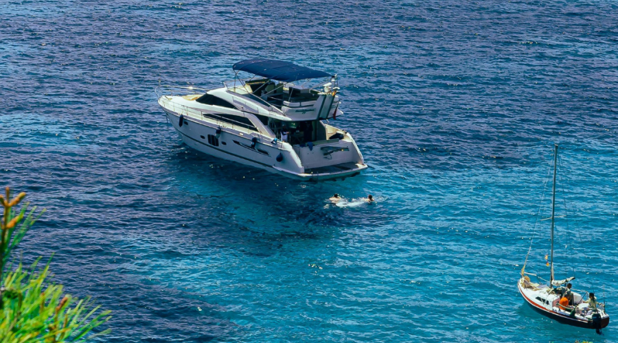  Bodrum’da Tekne Turu ile Unutulmaz Bir Deneyim